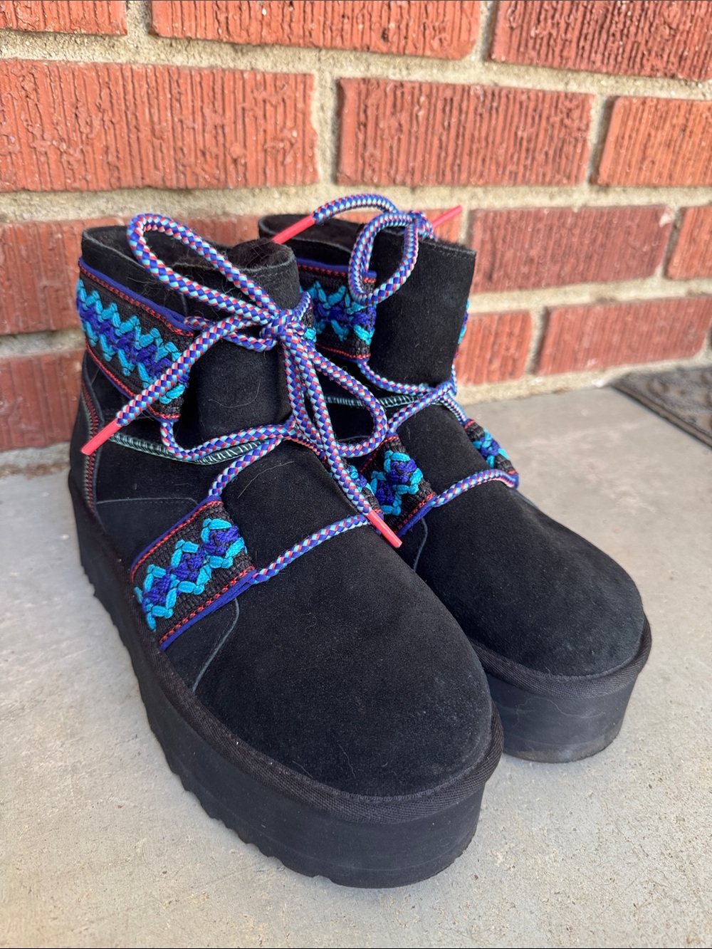 UGG Mini II Braid Platform Boots Womens Black Suede Embroidered Lace Up - Picture 2 of 7